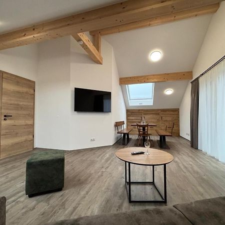 Pleiskirchen Landgasthaus Zur Linde מראה חיצוני תמונה