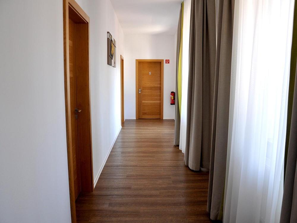 Pleiskirchen Landgasthaus Zur Linde מראה חיצוני תמונה