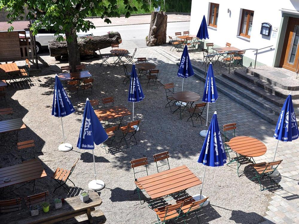 Pleiskirchen Landgasthaus Zur Linde מראה חיצוני תמונה